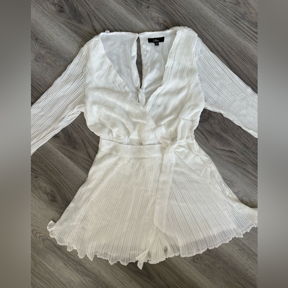 Embrace Your Beauty Ivory Pleated Long Sleeve Skort Romper - Picture 12 of 12